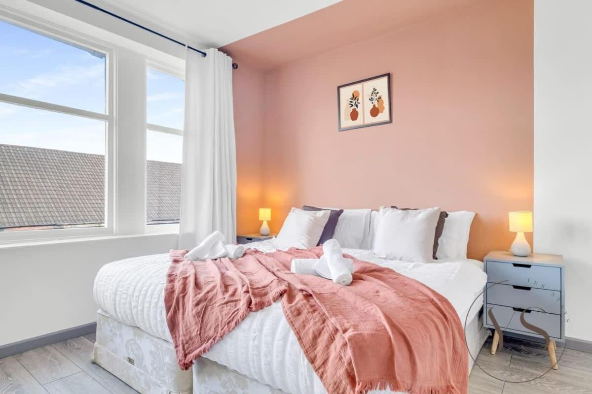 Sienna Longton Studio 2D - Wi-Fi, Alton Towers, Netflix Stoke-on-Trent Esterno foto